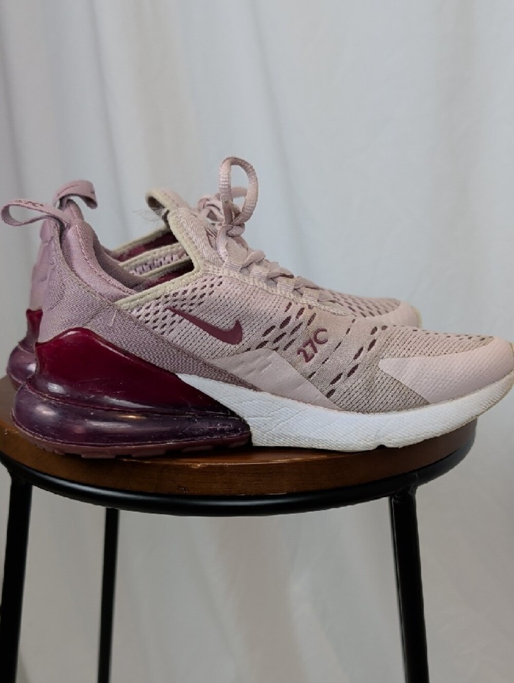 Nike Air Max 270 Barely Rose / Vintage Wine - Size US 7.5